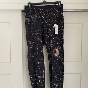 Old Navy Active Go Dry Celestial Leggings